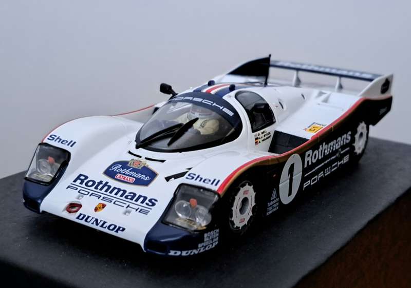 Slot.It Porsche 962 C "Rothmans" Le Mans 1986 Analogue Slot Car 1/32