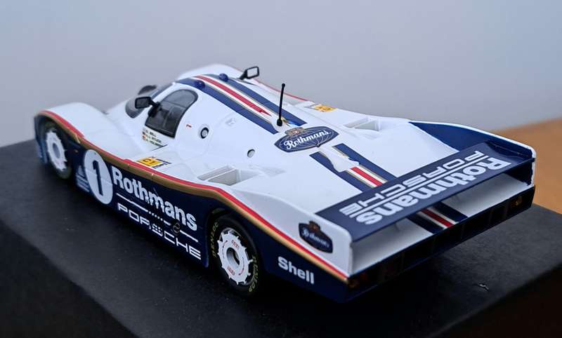 Slot.It Porsche 962 C "Rothmans" Le Mans 1986 Analogue Slot Car 1/32