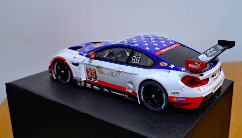 Carrera BMW M6 GT3 "Team RLL" Slot Car 1/32