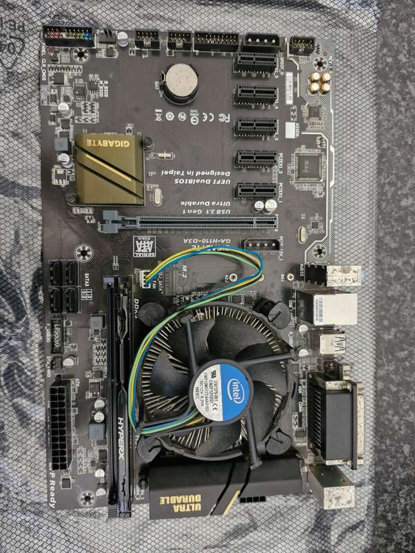 Gigabyte H110, i5 6500T, 8GB Ram combo