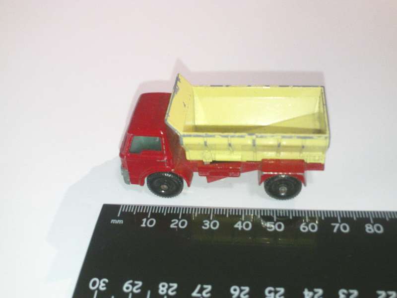 Matchbox Regular Wheels Grit Spreading Truck Lesney England #70b