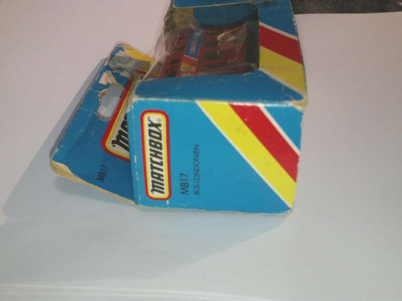 Matchbox MB17B London Bus