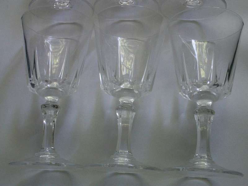 Vintage Sherry Glasses Set of 6 Reduced to sell