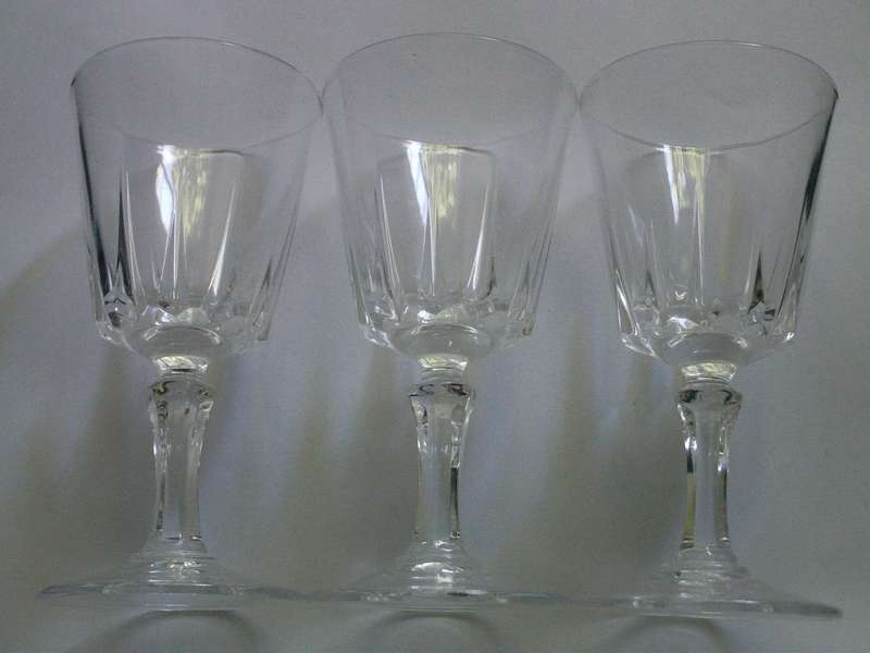Vintage Sherry Glasses Set of 6 Reduced to sell