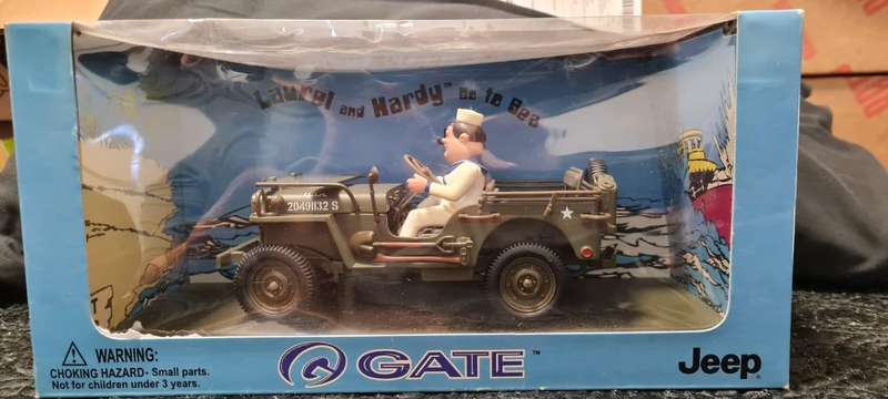 Gate 1/18 Jeep Willys with Laurel And Hardy Go To Sea diecast   Gate Willy's Jeep 1:18 Diecast