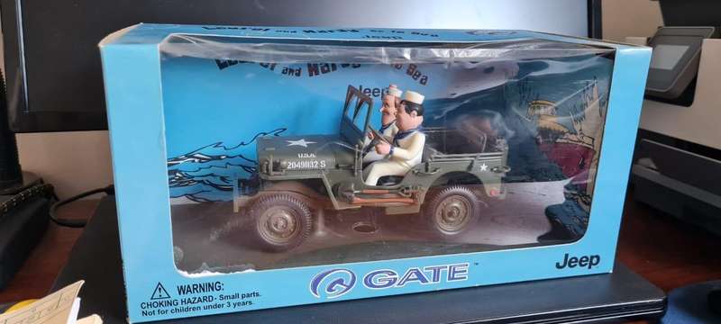 Gate 1/18 Jeep Willys with Laurel And Hardy Go To Sea diecast   Gate Willy's Jeep 1:18 Diecast