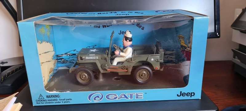 Gate 1/18 Jeep Willys with Laurel And Hardy Go To Sea diecast   Gate Willy's Jeep 1:18 Diecast