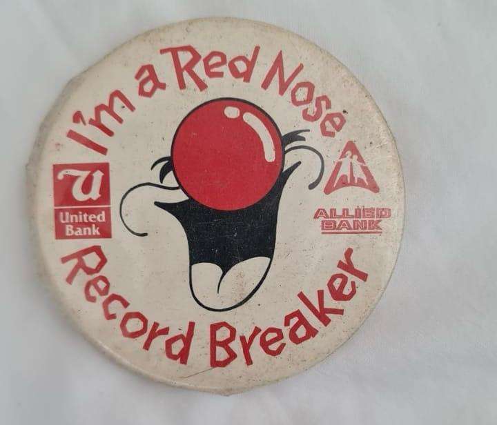 UNITED BANK RED NOSE DAY VINTAGE PIN
