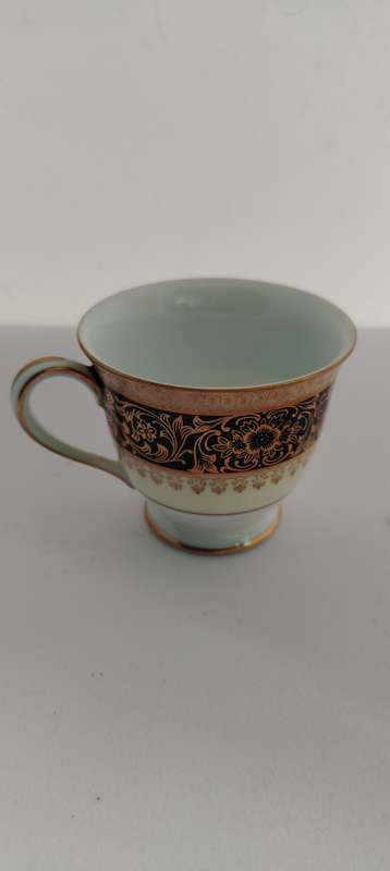 Noritake China Goldlea Cups And Saucers