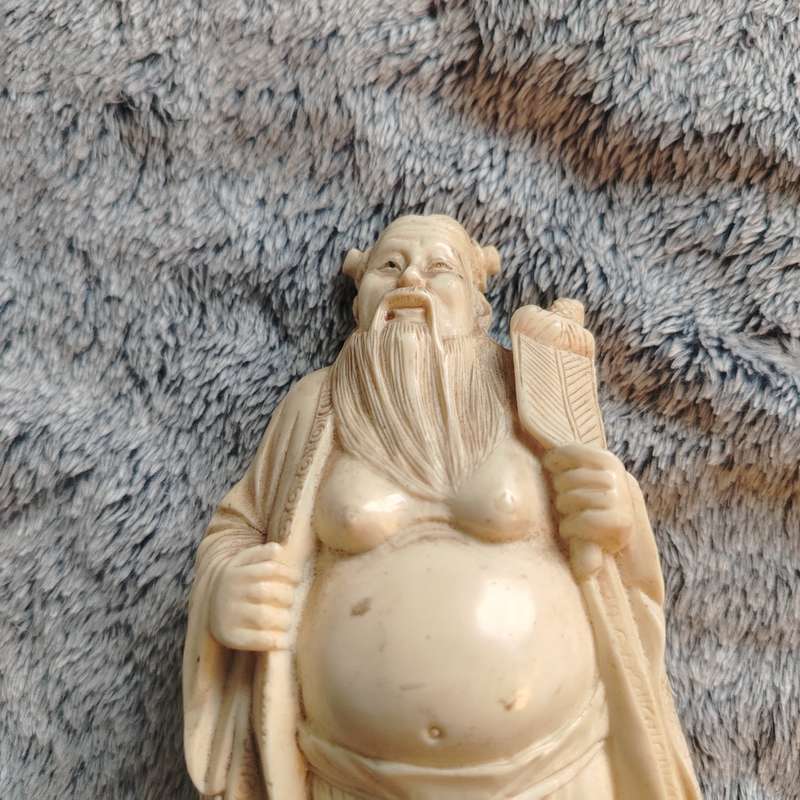VINTAGE CHINESE FIGURINE