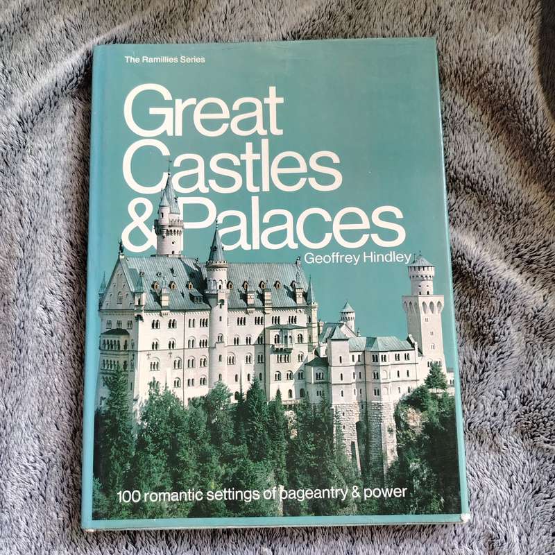 GREAT CASTLES AND PALACES