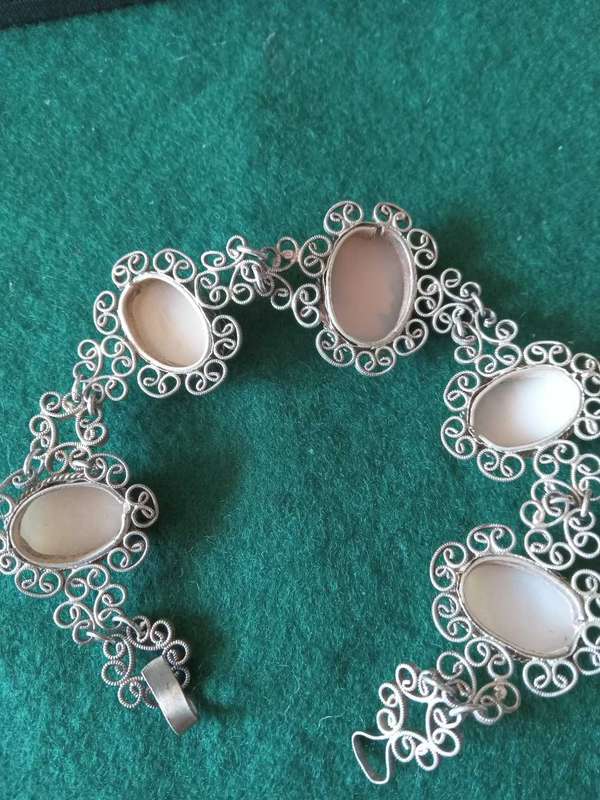 Vintage White Metal?? Filigree Cameo Panel Bracelet
