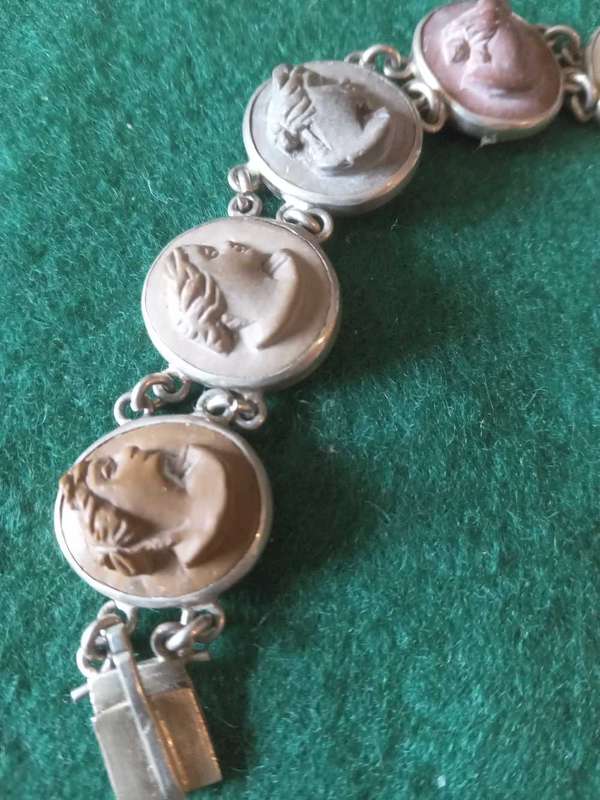 Vintage Gilt Metal Lava Cameo Link Bracelet