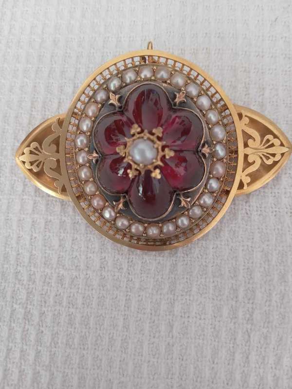 Mid 19thc Victorian 15ct Gold Garnets And Seed Pearls Brooch Pendant Locket