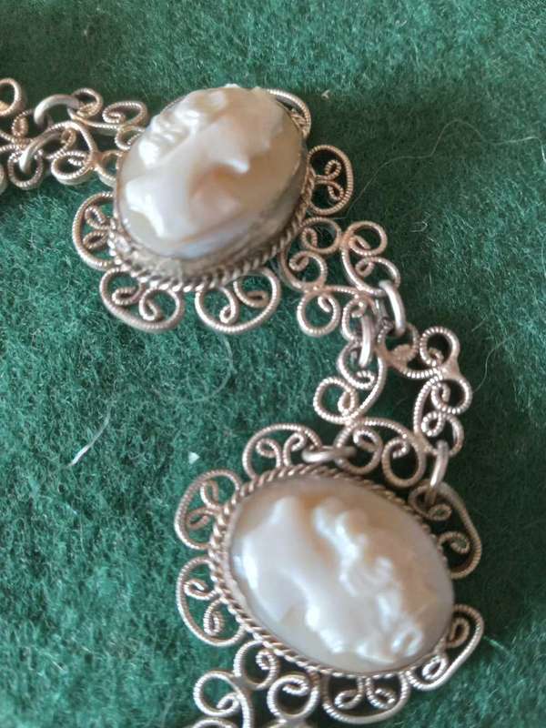 Vintage White Metal?? Filigree Cameo Panel Bracelet