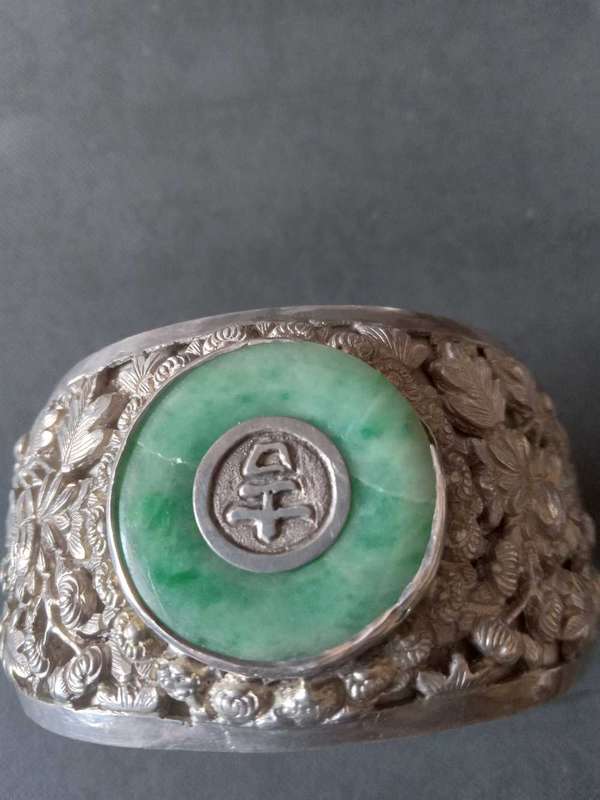 Rare Vintage Indo-Chinese Silver And Jadeite Jade Cuff Bangle - (69.5g)