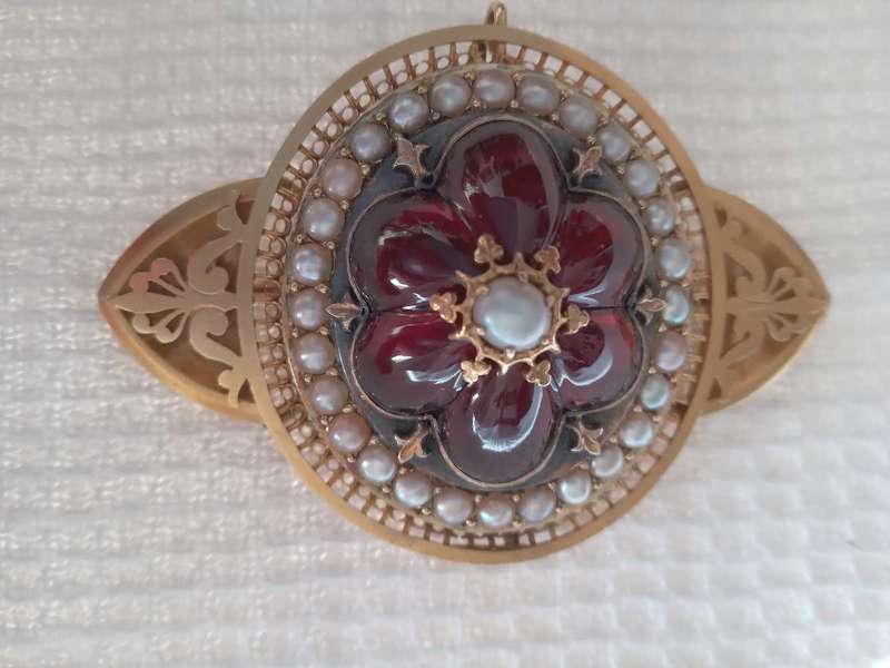 Mid 19thc Victorian 15ct Gold Garnets And Seed Pearls Brooch Pendant Locket