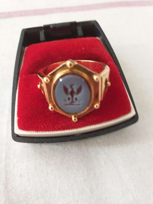 A Very Rare Antique 18ct Gold And Sardonix Spread Eagle Seal Ring - (15.2g)