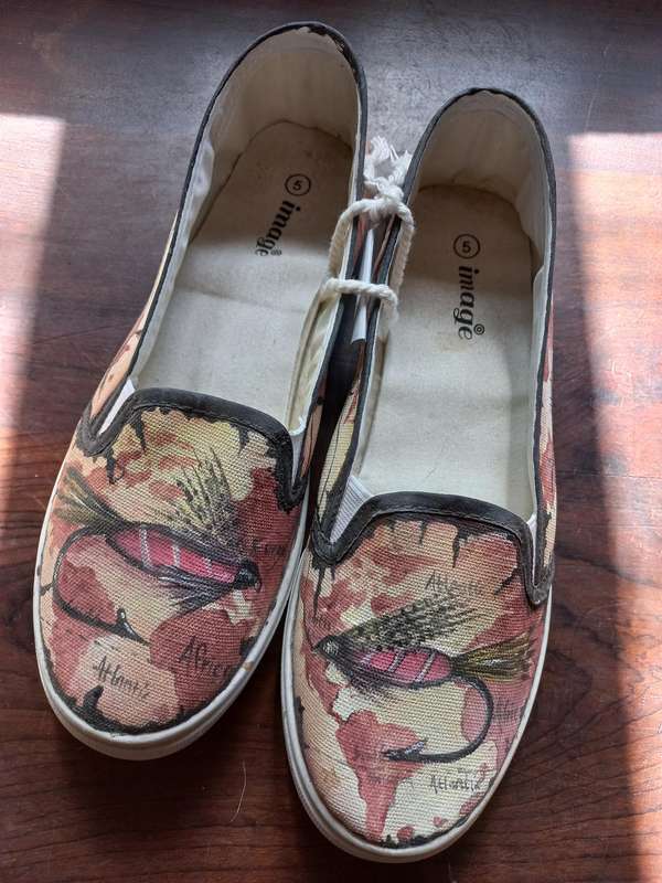 Handpainted canvas shoes