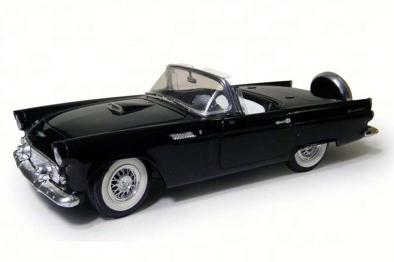 Motormax  1:18 1956 Ford Thunderbird  Black