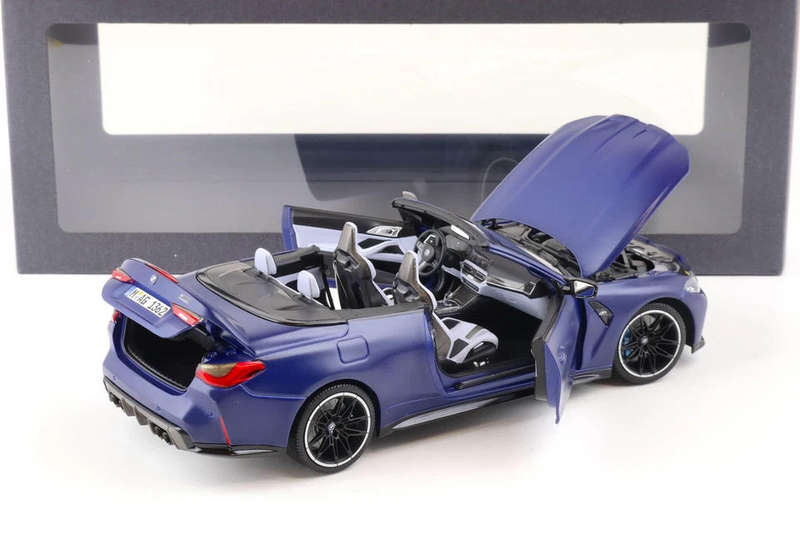 1:18 Minichamps BMW M4 Convertible (G83) Frozen Portimao Blue 2020 Dealer Edition
