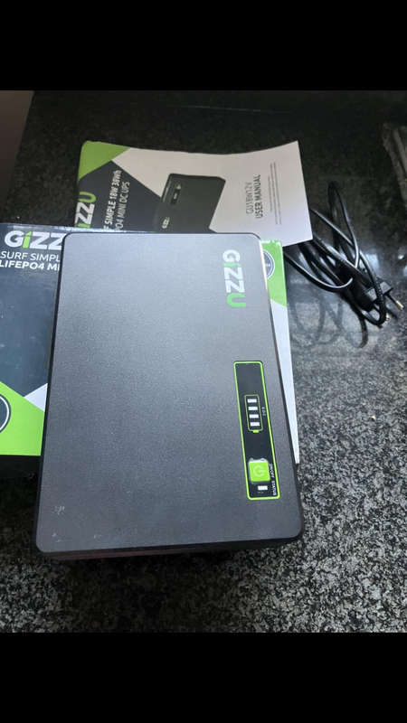 Gizzu mini DC ups