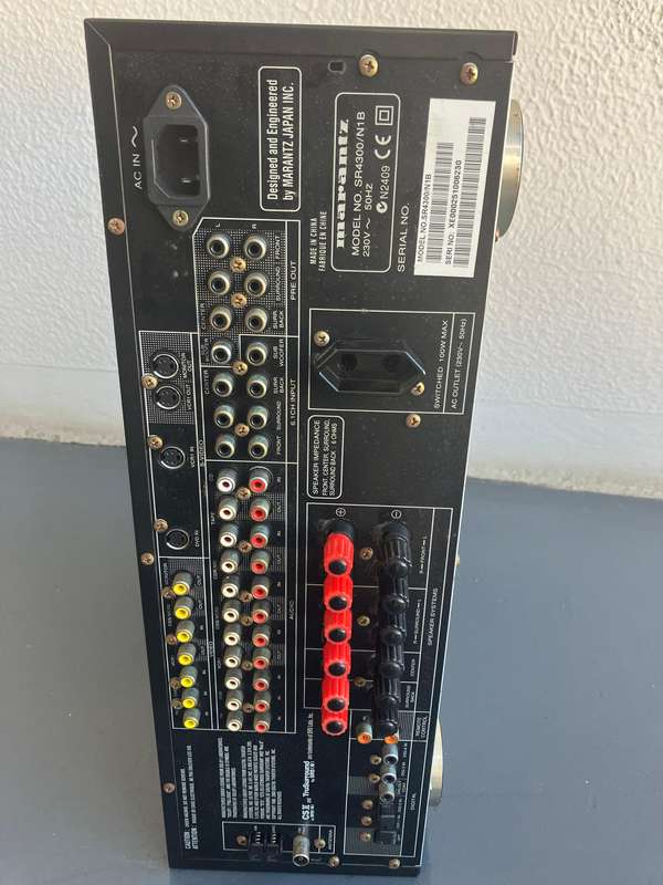 Marantz amplifier