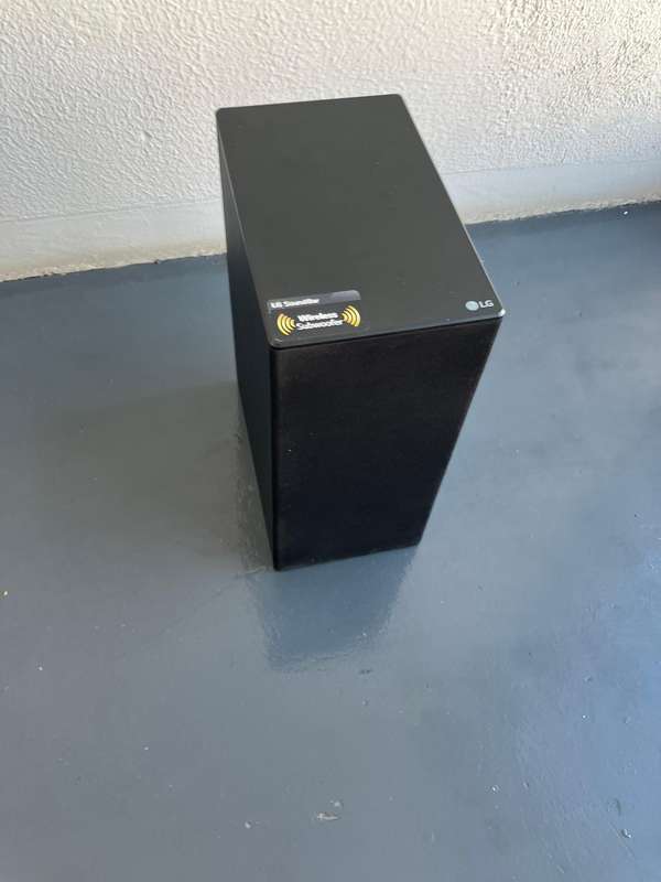 LG wireless subwoofer
