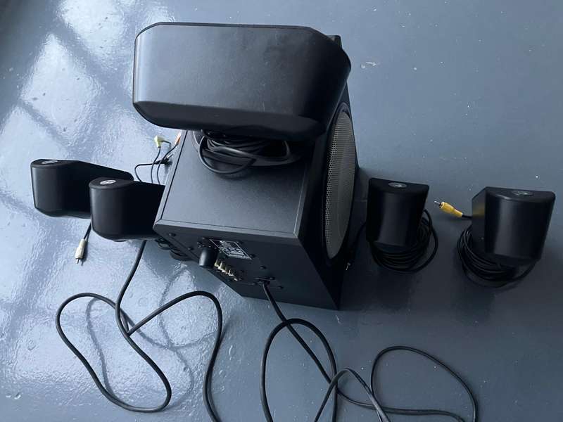 Logitech 5.1 channel multi media speakers