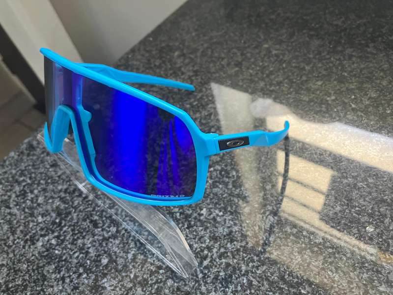 Polarised sports outdoor sunglasses- cycling and driving