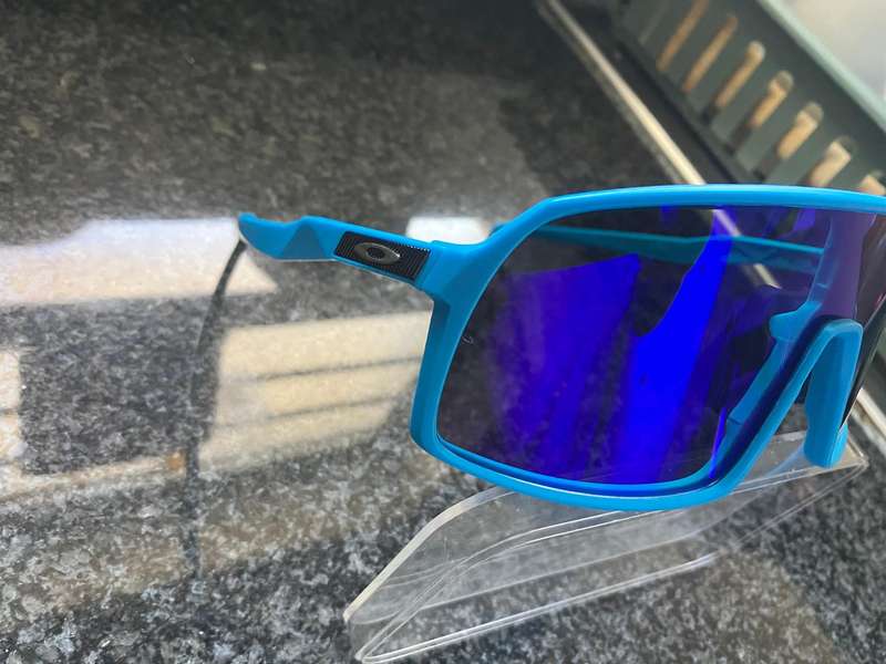 Polarised sports outdoor sunglasses- cycling and driving