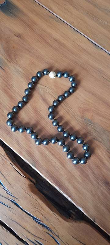 10mm Sea Shell Pearl Quality Black Necklace