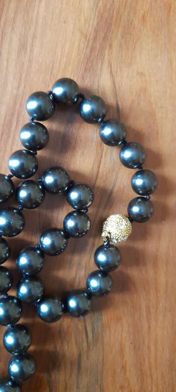 10mm Sea Shell Pearl Quality Black Necklace