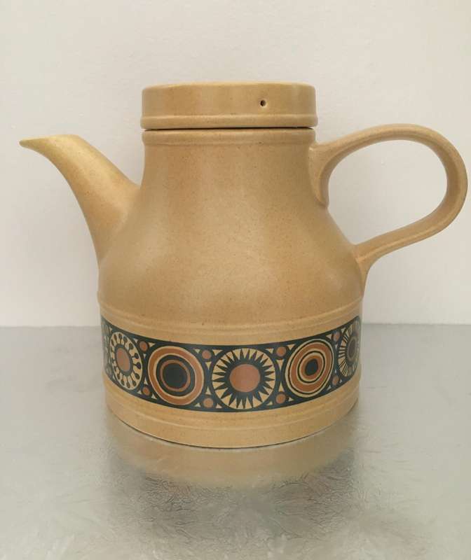 VINTAGE STAFFORDSHIRE ENGLAND KILN CRAFT COFFEE/TEA POT