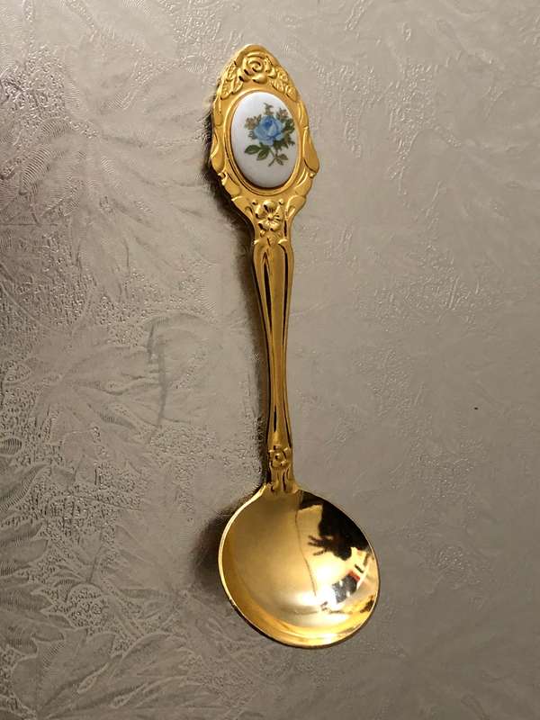 EETRITE 24 CARAT GOLD PLATED DISPLAY SUGAR SPOON