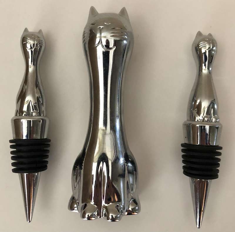 CAT BOTTLE OPENER CORKSCREW WITH TWO CAT WINE STOPPERS IN IMMACULATE CONDITION