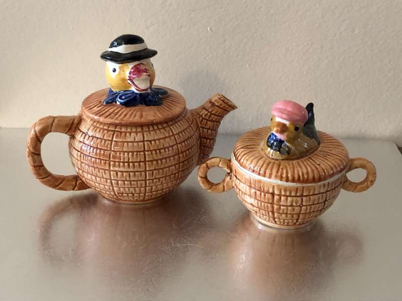 JAPANESE BIRD TEA POT AND SUGAR BOWL