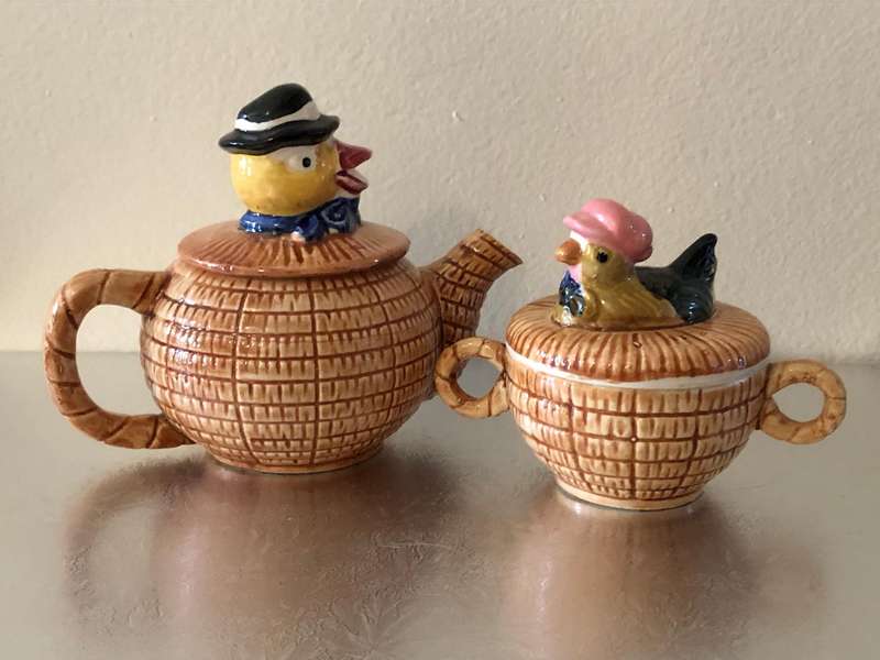 JAPANESE BIRD TEA POT AND SUGAR BOWL