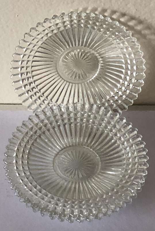 FOUR  BEAUTIFUL VINTAGE GLASS DESSERT/CAKE PLATES - 13CM