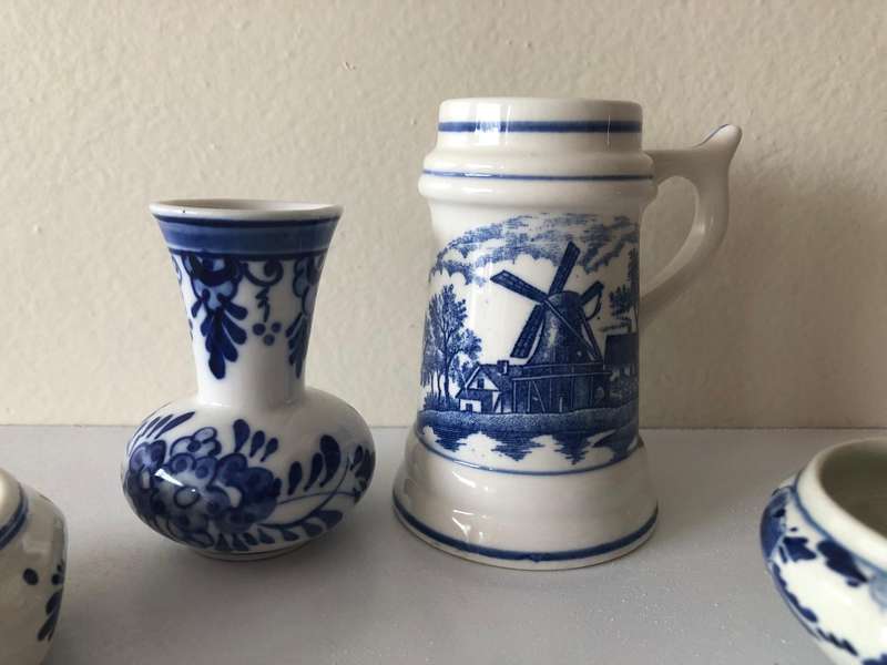SMALL DUTCH BEER MUG AND DELFT PIN TRAYS AND VASE