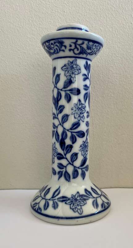 BLUE AND WHITE PORCELAIN CANDLE STICK - 20CM