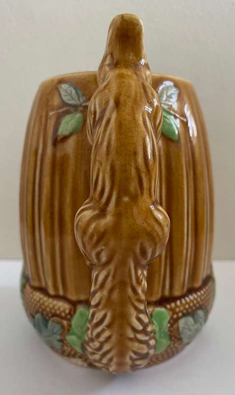 SYLVAC SQUIRREL PITCHER