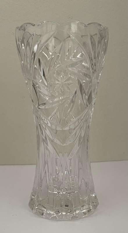 VINCENNES J G DURAND - FRANCE - LEAD CRYSTAL CUT GLASS VASE 15CM