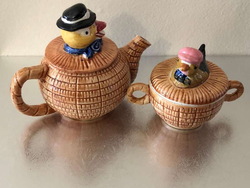 JAPANESE BIRD TEA POT AND SUGAR BOWL