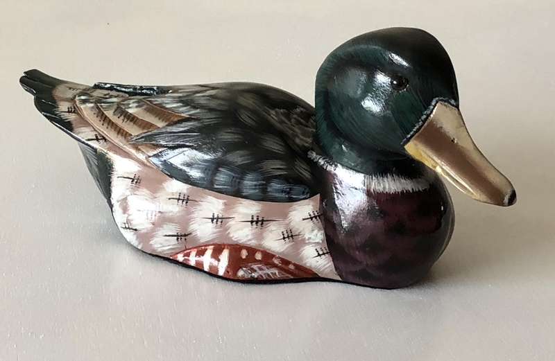 BEAUTIFUL HAND PAINTED SHORT TAILED WOODEN MALLARD DUCK