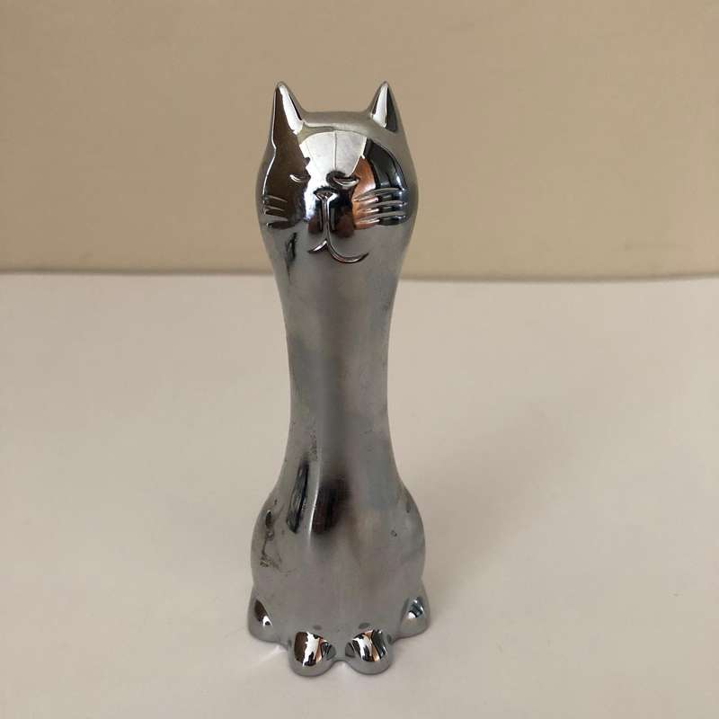 CAT BOTTLE OPENER CORKSCREW WITH TWO CAT WINE STOPPERS IN IMMACULATE CONDITION