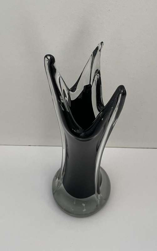 MURANO BLACK THREE FINGER GLASS VASE 20.5CM