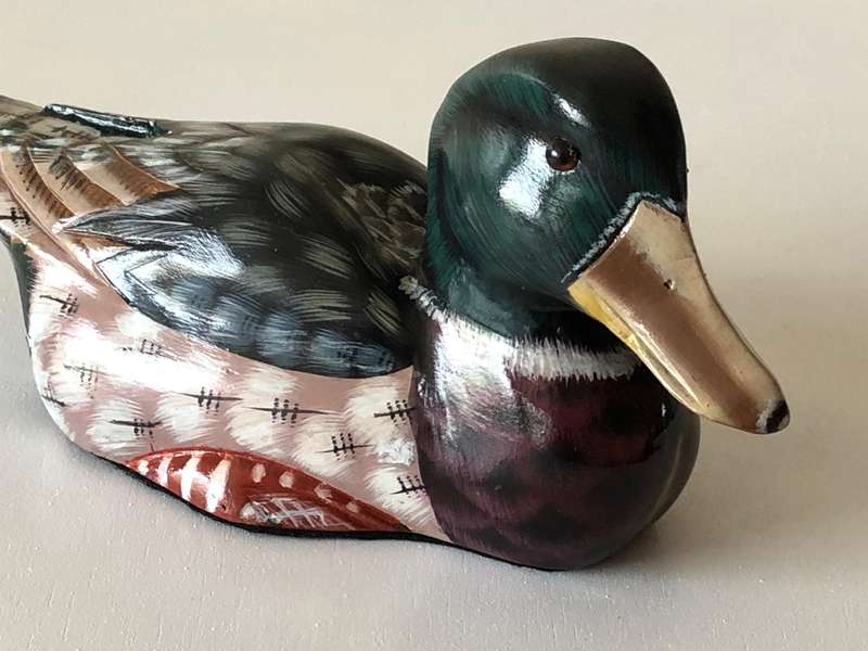 BEAUTIFUL HAND PAINTED SHORT TAILED WOODEN MALLARD DUCK