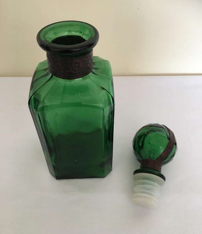 RARE VINTAGE ITALIAN GREEN GLASS DECANTER IN LEATHER EMBOSSED HOLDER