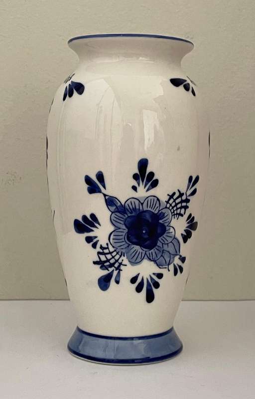 DUTCH DELFT WINDMILL & FLOWERS VASE 17CM
